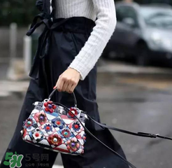 fendi peekaboo尺寸多大？芬迪peekaboo尺寸有哪幾種？