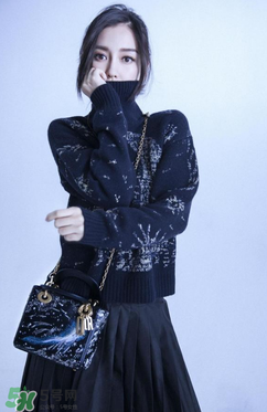 dior moon系列限量版手袋有哪幾款？迪奧moon新款包包好看嗎？