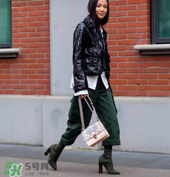 fendi kan i多少錢？芬迪kan i包包國(guó)內(nèi)專柜價(jià)格