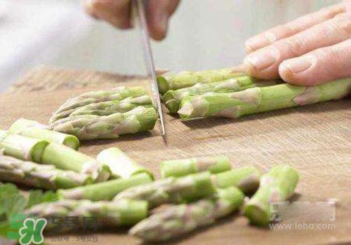蘆筍需要去皮嗎？蘆筍外面的皮怎么處理？
