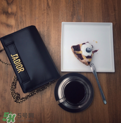 jadior是什么品牌？jadior和dior有什么區(qū)別？