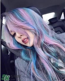 夏天頭發(fā)染什么顏色好看 夏天染什么顏色的頭發(fā)好看 夏天頭發(fā)染什么顏色好看 夏天染什么顏色的頭發(fā)好看