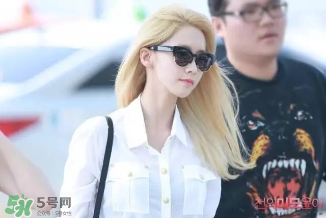 夏天頭發(fā)染什么顏色好看 夏天染什么顏色的頭發(fā)好看 夏天頭發(fā)染什么顏色好看 夏天染什么顏色的頭發(fā)好看