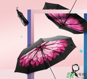 蕉下太陽傘怎么收？蕉下小黑傘太陽傘怎么打開？