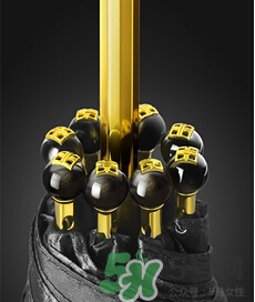 蕉下太陽傘怎么收？蕉下小黑傘太陽傘怎么打開？