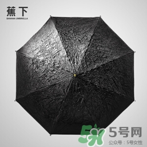 蕉下太陽傘怎么收？蕉下小黑傘太陽傘怎么打開？