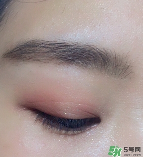 愛麗小屋櫻花眼影畫法 愛麗小屋櫻花眼影盤教程 愛麗小屋櫻花眼影畫法 愛麗小屋櫻花眼影盤教程