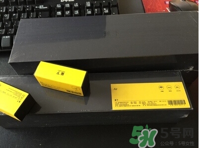 蕉下太陽傘怎么收？蕉下小黑傘太陽傘怎么打開？