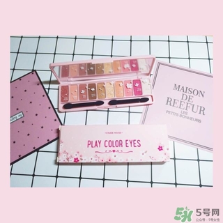 愛麗小屋櫻花眼影畫法 愛麗小屋櫻花眼影盤教程 愛麗小屋櫻花眼影畫法 愛麗小屋櫻花眼影盤教程