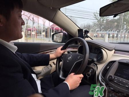 夏天學車怎么防曬?夏天練車怎么防曬? 夏天學車怎么防曬?夏天練車怎么防曬?