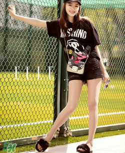 ugg royale小毛王拖鞋怎么買？ugg小毛王拖鞋在哪買？