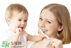 寶寶牙膏含氟好不好？寶寶能用含氟的牙膏嗎？