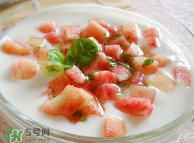 水蜜桃可以和酸奶一起吃嗎？水蜜桃酸奶的做法