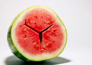 水蜜桃和西瓜能一起吃嗎？水蜜桃可以和西瓜一起吃嗎？