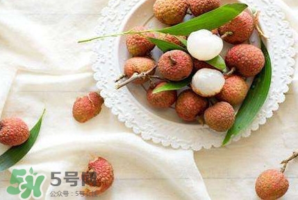 荔枝為什么要用藥水泡？荔枝藥水浸泡是否安全？