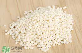 美林菊花晶可以和奶粉一起喝嗎？美林菊花晶可以加在奶里嗎？