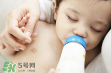 奶粉斷貨可以用別的奶代替一天嗎？奶粉斷貨注意事項