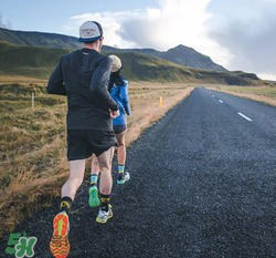 saucony索康尼是什么牌子_哪個國家的_什么檔次？