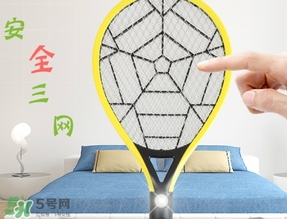 電蚊拍可以帶上飛機(jī)嗎？電蚊拍可以托運(yùn)嗎？