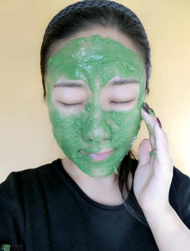 香蒲麗綠色面膜怎么用？香蒲麗綠色水光面膜使用方法