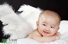 早產(chǎn)兒的發(fā)育和正常嬰兒一樣嗎？早產(chǎn)兒發(fā)育會遲緩嗎？