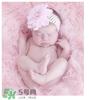 早產(chǎn)兒要喝早產(chǎn)兒奶粉嗎？早產(chǎn)兒最好喝什么奶？