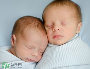 早產(chǎn)兒奶粉吃到什么時(shí)候？早產(chǎn)兒奶粉吃多久？