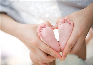 早產(chǎn)兒智力低下的表現(xiàn)是怎樣的？早產(chǎn)兒智力會(huì)低下嗎？