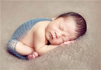 早產(chǎn)兒奶粉吃到什么時(shí)候？早產(chǎn)兒奶粉吃多久？