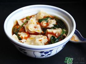 紅油抄手冰粉怎么做？紅油抄手冰粉的制作步驟