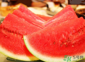 黑美人西瓜多少錢一斤？黑美人西瓜怎么挑？