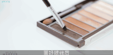 不同眼型眼線的畫法 什么眼型適合什么眼線 不同眼型眼線的畫法 什么眼型適合什么眼線