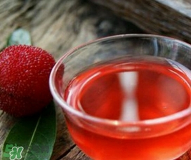 楊梅酒放糖好還是不放糖好？楊梅酒放什么糖好？