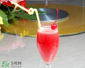 西瓜汁可以加熱嗎？西瓜汁加熱能喝嗎？