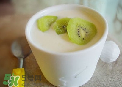 芭蕉能和酸奶一起吃嗎？酸奶可以和芭蕉一起吃嗎