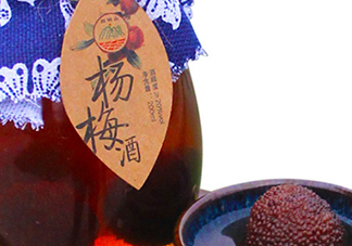 楊梅酒放糖好還是不放糖好？楊梅酒放什么糖好？