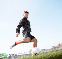 puma one足球鞋怎么樣？彪馬首款足球鞋測評