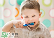 寶寶長牙會(huì)拉肚子嗎？寶寶長牙會(huì)發(fā)燒嗎？