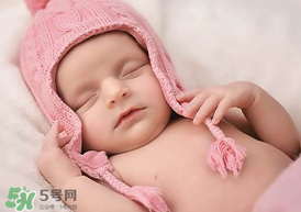 寶寶睡覺打鼾怎么回事？寶寶睡覺打鼾正常嗎？