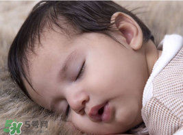 寶寶枕頭怎么選？寶寶枕頭什么樣的最好？