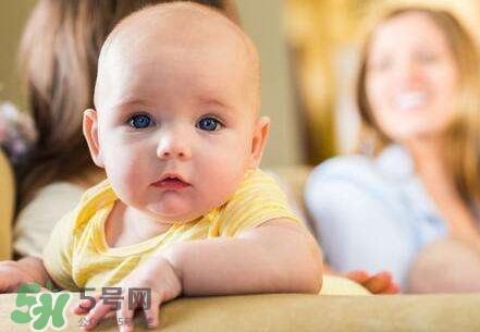 感冒藥可以放在奶粉一起喝嗎？感冒藥能和奶粉一起喝嗎