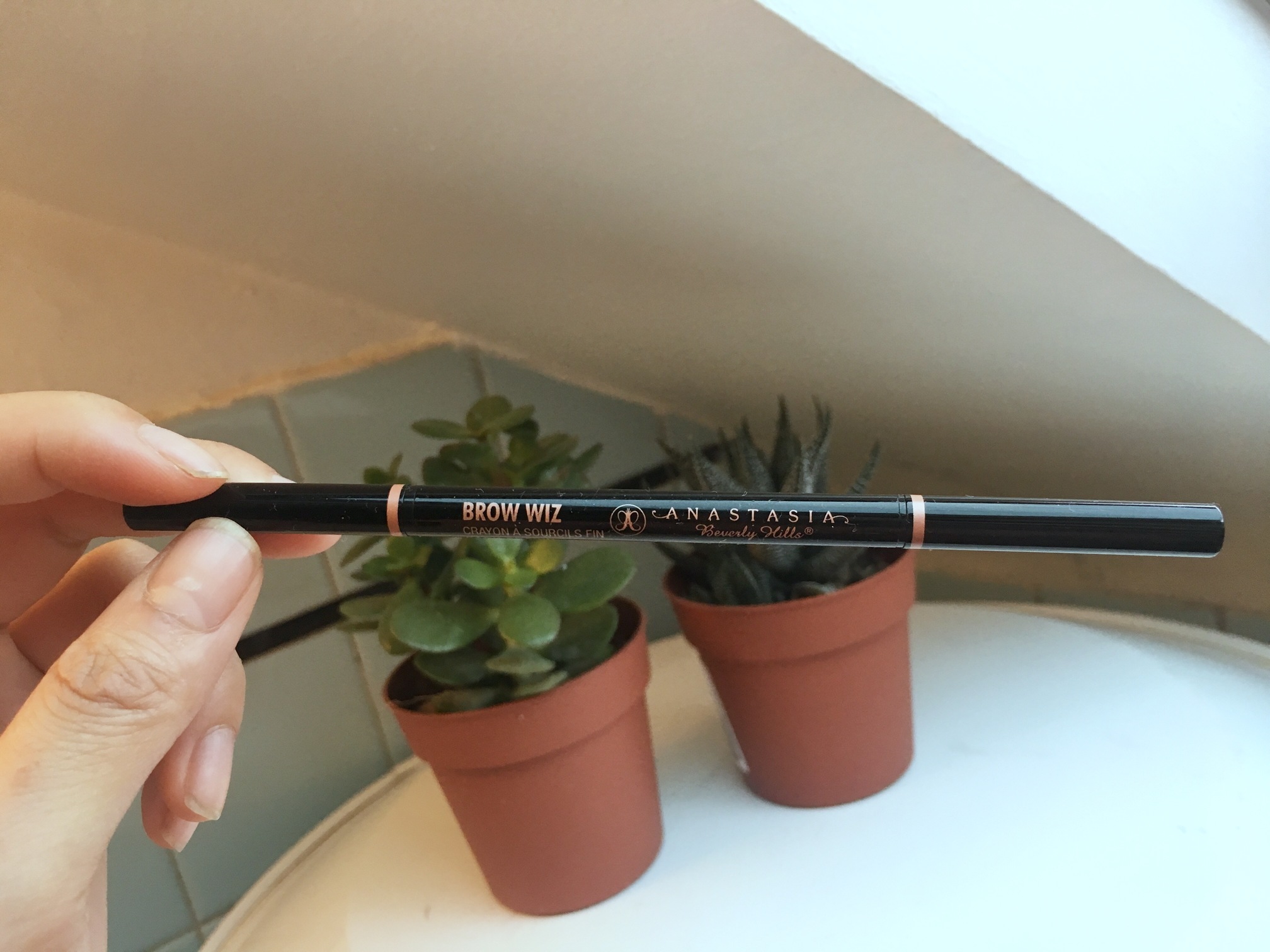 彎眉怎么畫 歐美范彎眉的畫法 彎眉怎么畫 歐美范彎眉的畫法