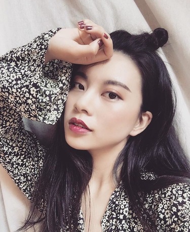 彎眉怎么畫 歐美范彎眉的畫法 彎眉怎么畫 歐美范彎眉的畫法