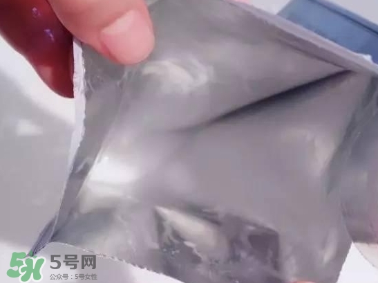 艾醫(yī)生草本絲絨面膜怎么用？艾醫(yī)生草本絲絨面膜要洗嗎