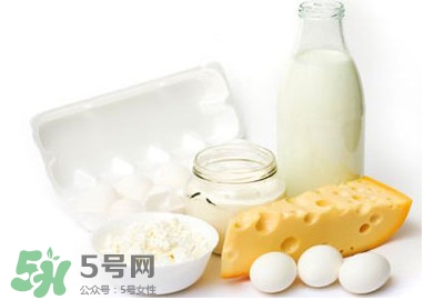 脫脂牛奶熱量高嗎？脫脂牛奶會(huì)發(fā)胖嗎