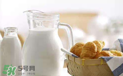 奶粉哪個(gè)國家的最好？奶粉哪個(gè)國家的奶源好？