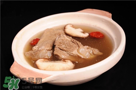 肉骨茶是什么?肉骨茶的做法 肉骨茶是什么?肉骨茶的做法