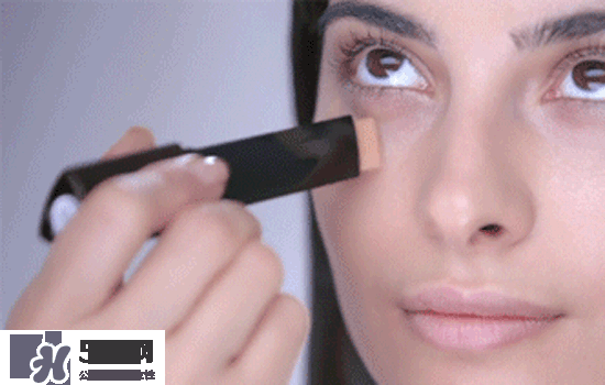 nars粉底棒粉條怎么用？nars粉底棒粉條色號(hào)試色