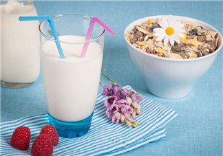 脫脂奶粉哪個牌子好？脫脂奶粉什么品牌的好？