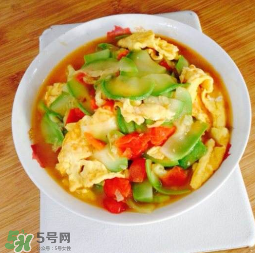 角瓜和西紅柿能一起吃嗎？西紅柿炒角瓜怎么做好吃？